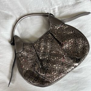 New with tags Burberry metallic purse